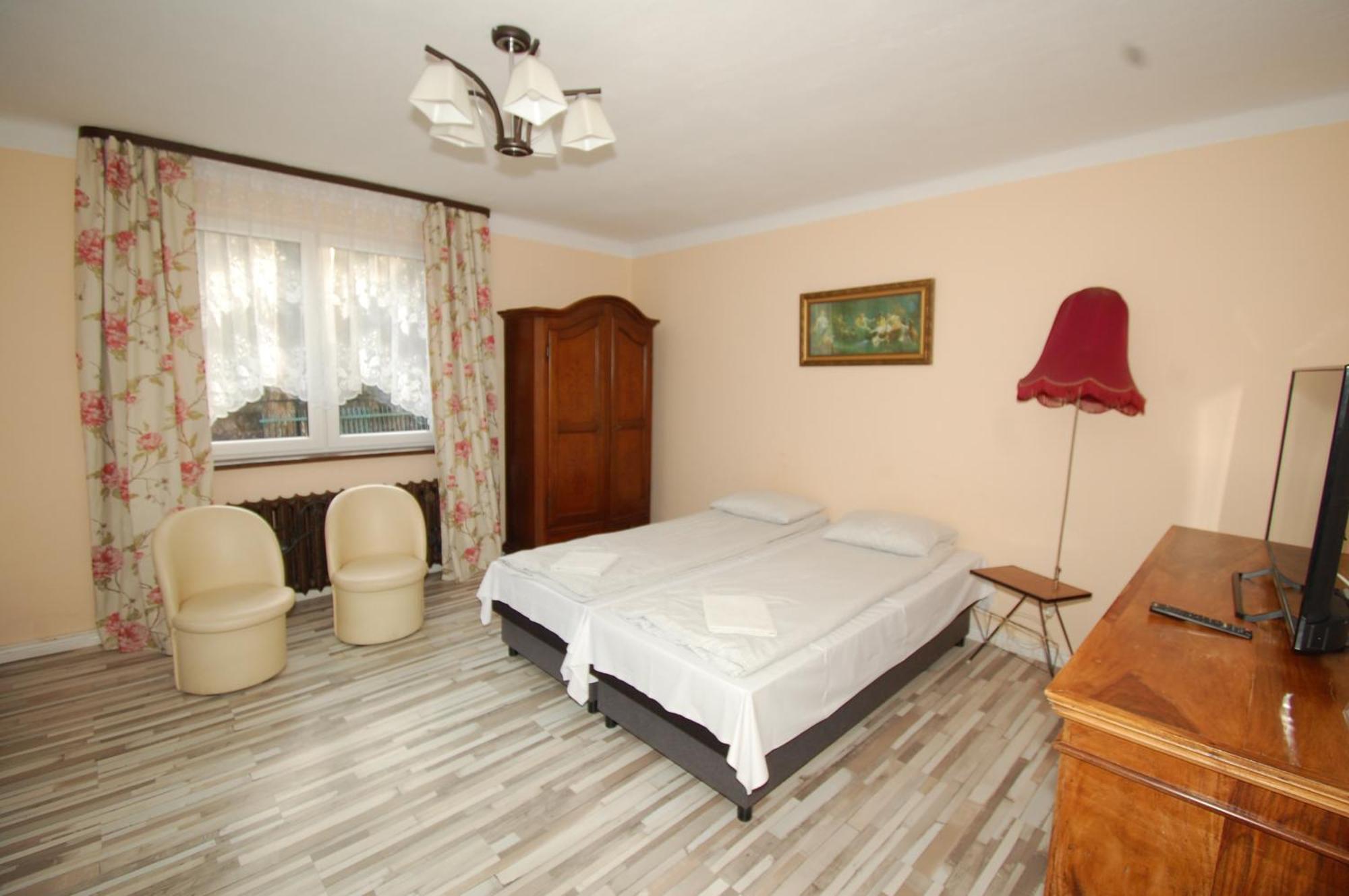 Wypoczynek Letnia Oaza Villa Sobienie Jeziory Exterior foto